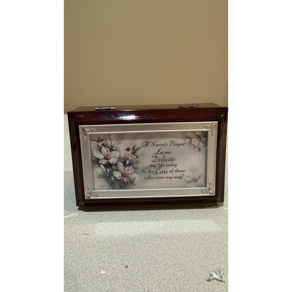 A Nurse's Prayer Wooden Music Jewelry‎ Box Lock Clip Missing Excellent Condition